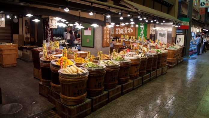 22京都 錦市場24間必吃美食 早餐 含商店街 營業時間 交通與必買推薦 Travo Guide